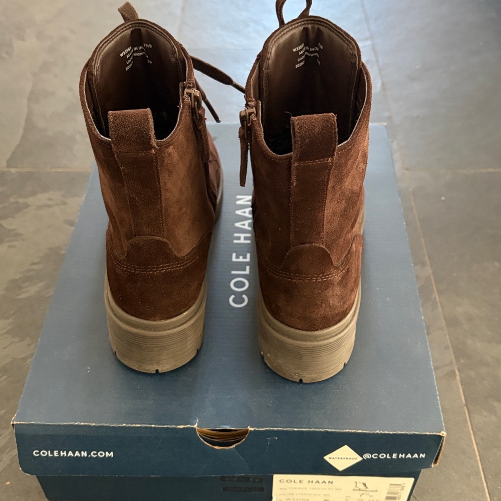 Cole Haan dark brown suede lace up winter boots waterproof size 7.5 new with box - Picture 6 of 7